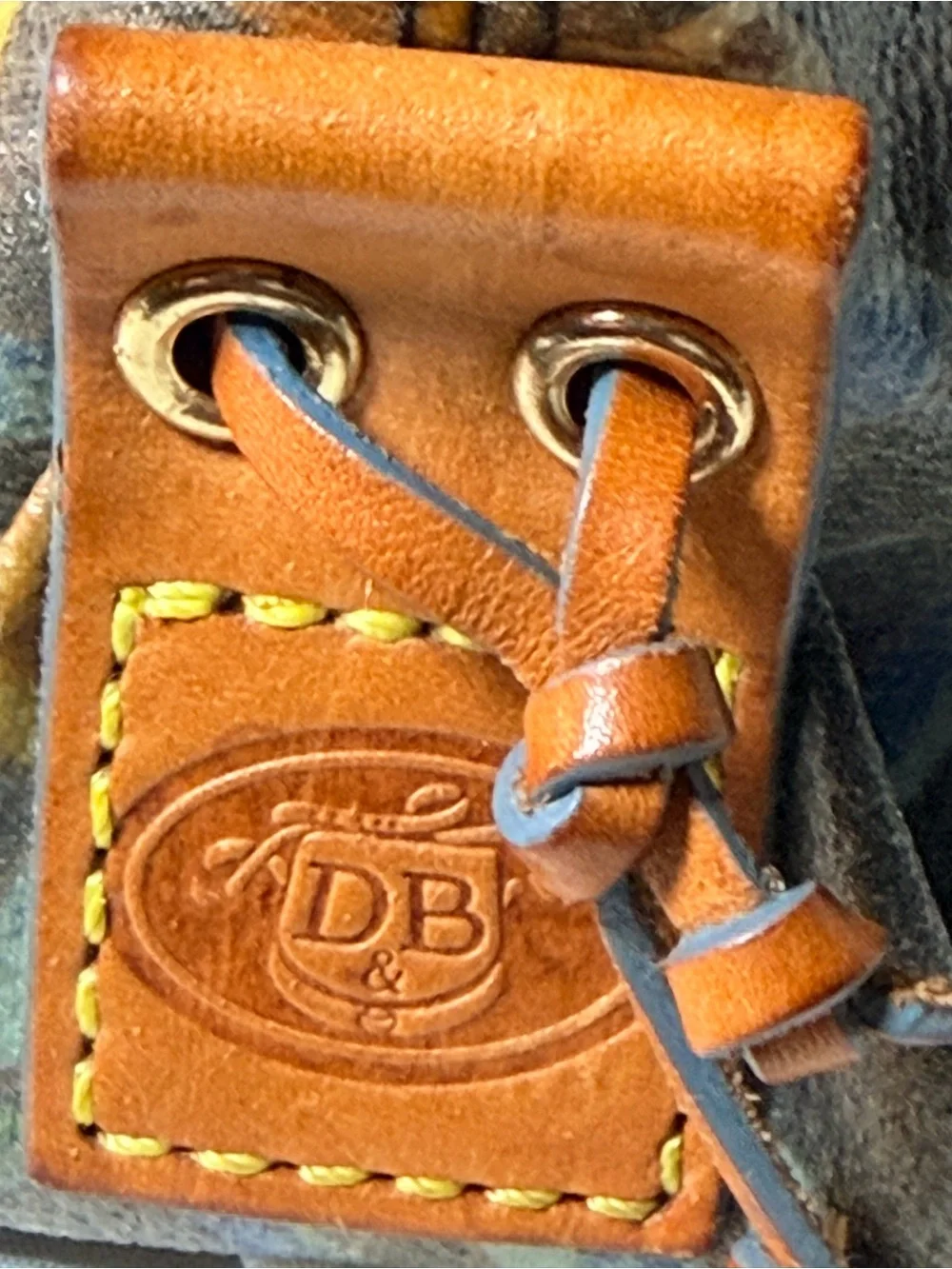 Rare Dooney & Bourke Bee Collection 1975 Small Hobo Shoulder Bag Rainbow Zipper